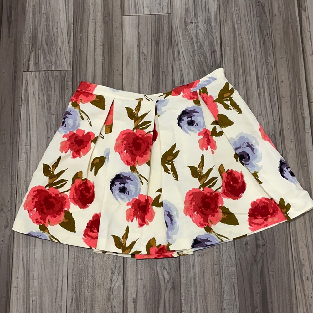 Forever 21 Floral Mini Skirt sz. L